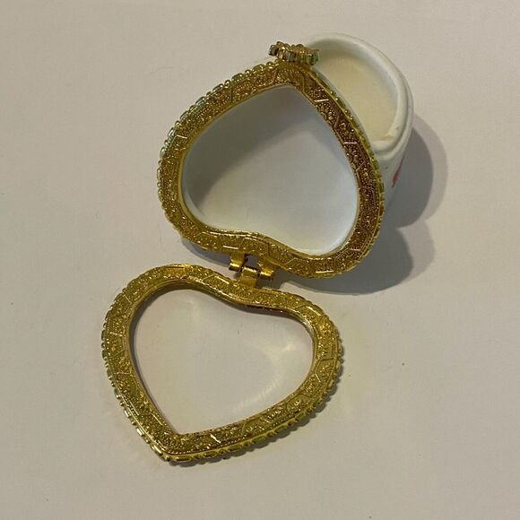 Heart Shaped Candle Hinged Trinket Box Valentine Holiday Kitchy Dainty Country - Picture 6 of 13